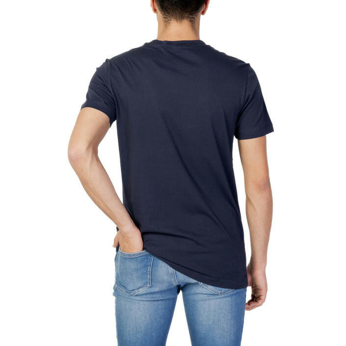 Calvin Klein Jeans Men T-Shirt.